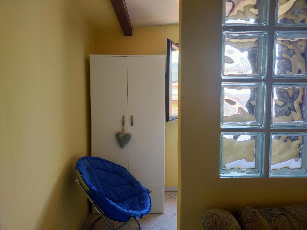 Chelsea Barracks Apartment Giardini Naxos Luaran gambar