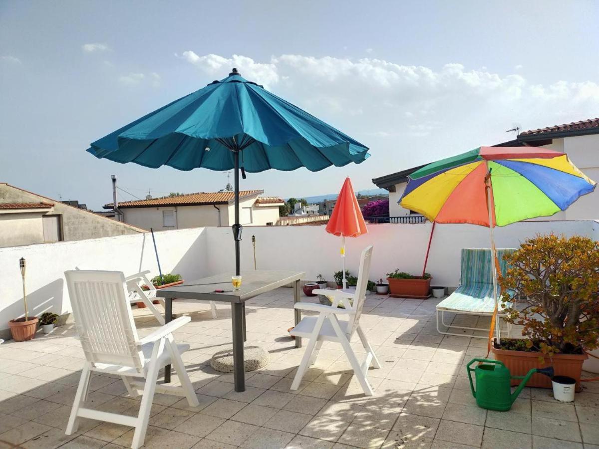 Chelsea Barracks Apartment Giardini Naxos Luaran gambar